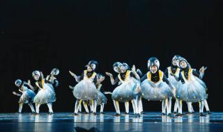 企鹅帮圣诞恶搞历险记 企鹅帮圣诞恶搞历险记